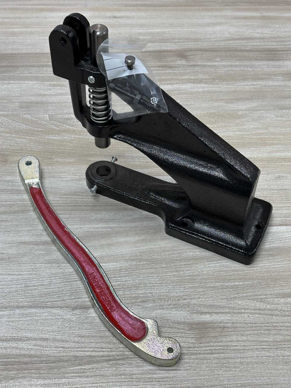 XXX M-type Hand Press[Press Fastener/ Eyelet Washer] Kajitec
