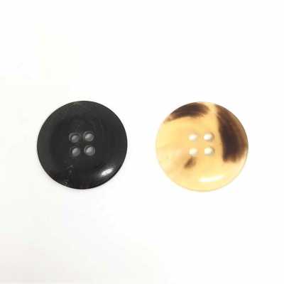TGH1012 Original Buffalo Horn Four-hole Button