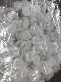 FP200 DAIYA BUTTONS Shell-like Polyester Button DAIYA BUTTON Sub Photo