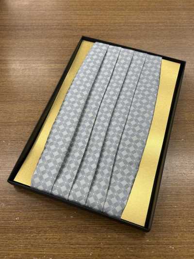 CM-961 Cummerbund Made With Silk Material, Gray Woven Pattern